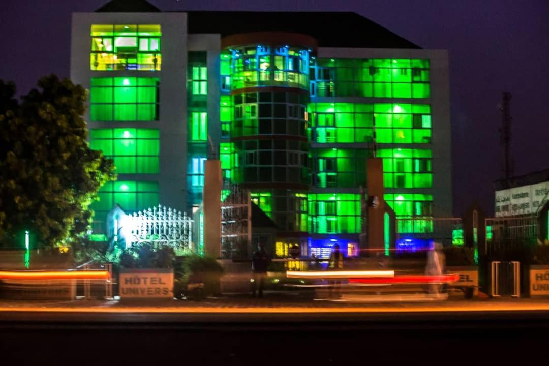 Hotel Univers 3 Aeroport Luxe Niamey Bagian luar foto